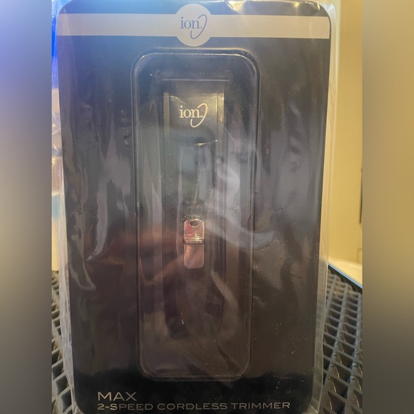 NIB ion Max 2 speed cordless trimmer (in plastic) - Picture 2 of 3